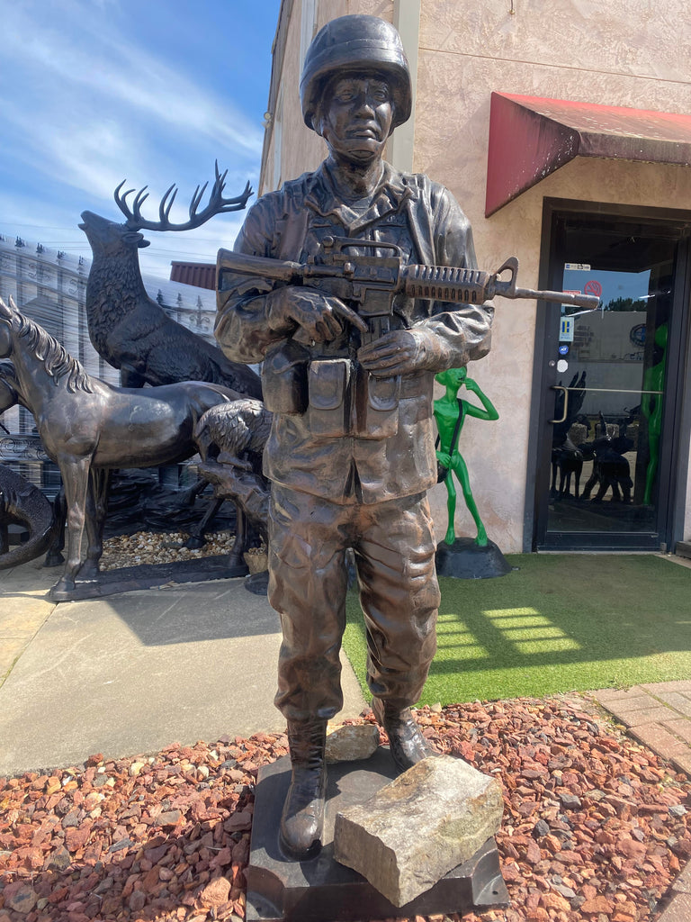 Standing soldier aluminum statue